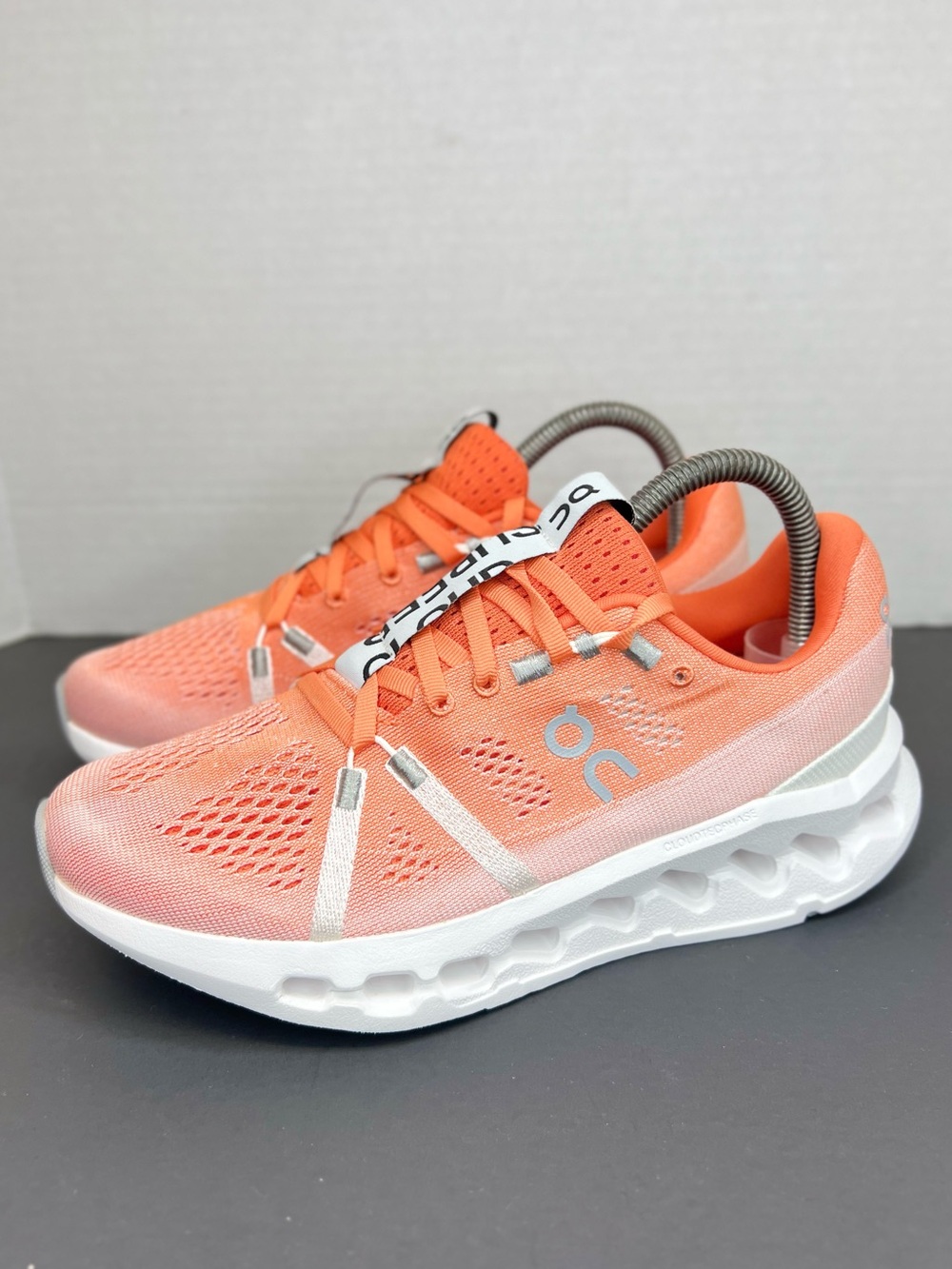 On Cloudsurfer Womens Sz 7M Flame/White 3WD10441204 Like New, No Box SUPERB!